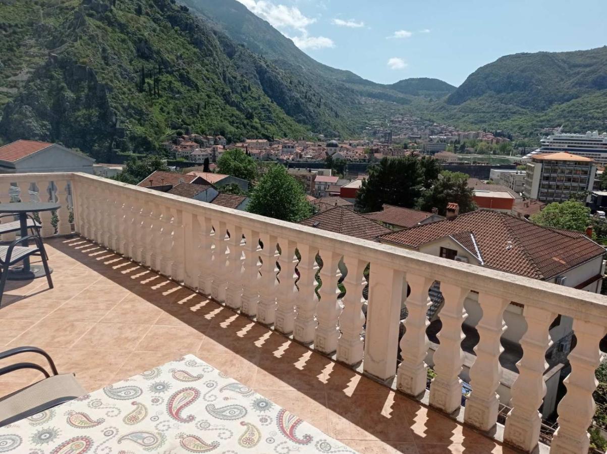 Apartment Ivan Kotor Exteriör bild