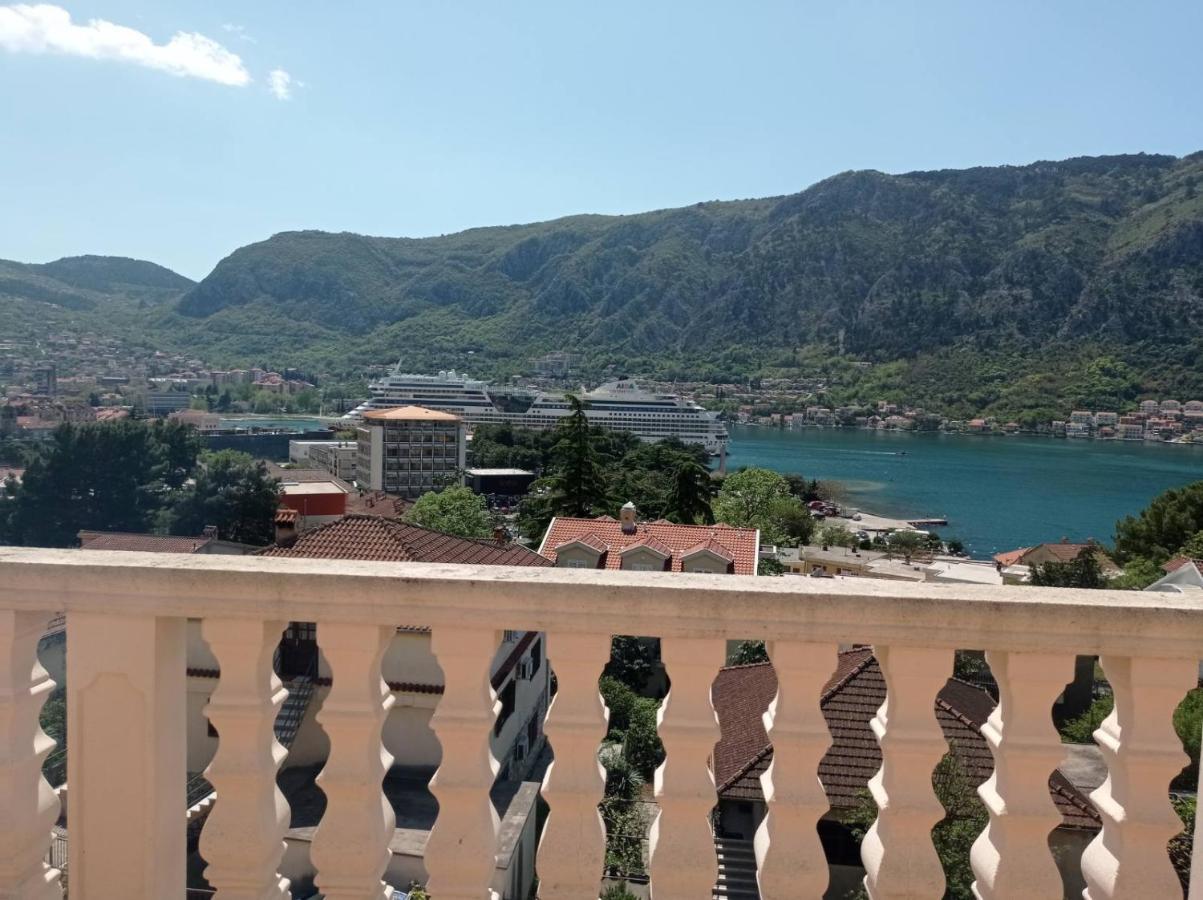 Apartment Ivan Kotor Exteriör bild